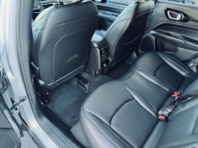 New 2026 Jeep Compass Limited image 18