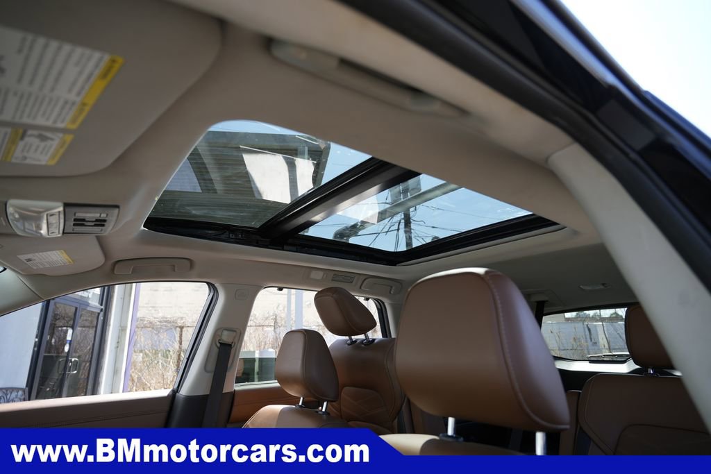 Used 2022 Nissan Pathfinder Platinum w/ Cargo Package AWD/4WD image 18