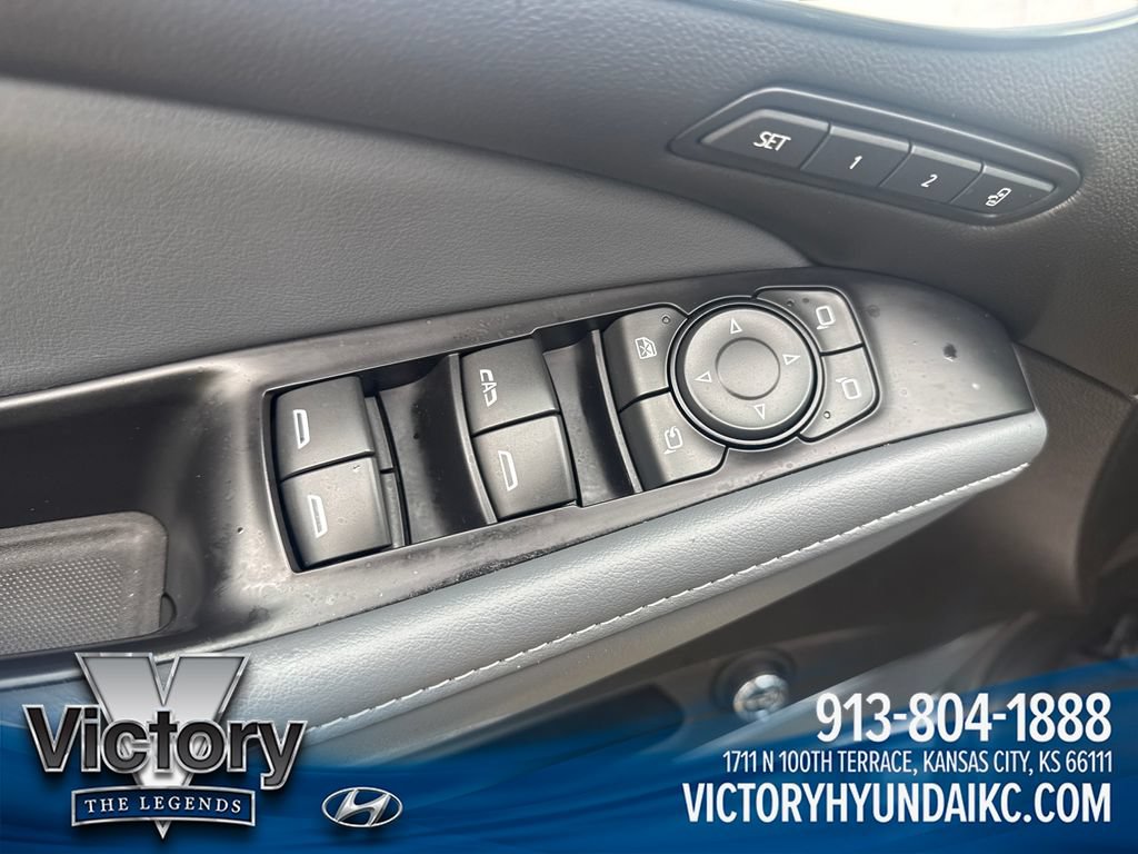 Used 2021 Buick Enclave Premium w/ Sun and Sites Package AWD/4WD image 13