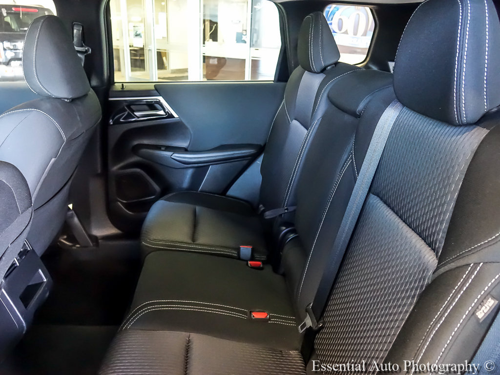Used 2022 Mitsubishi Outlander ES FWD image 11