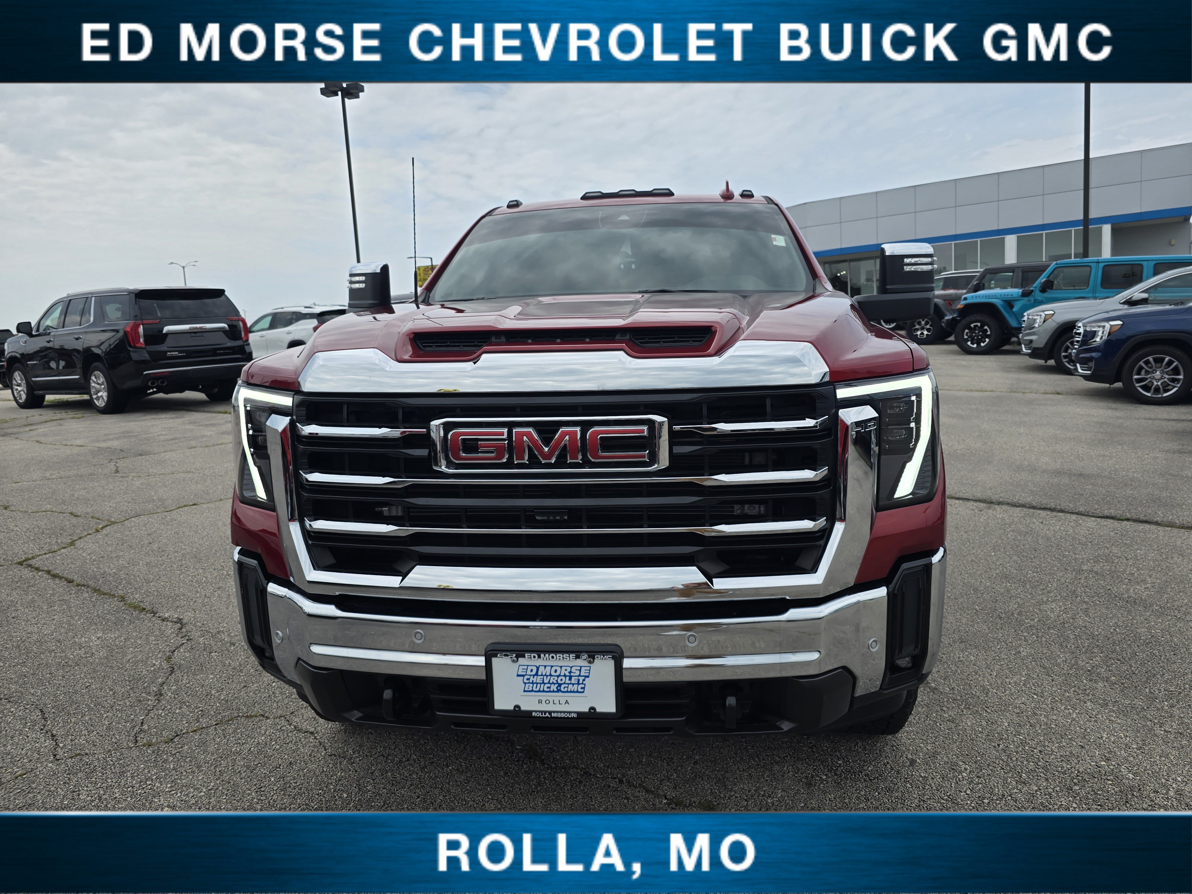 Certified 2026 GMC Sierra 2500 SLT w/ SLT Convenience Package AWD/4WD image 8