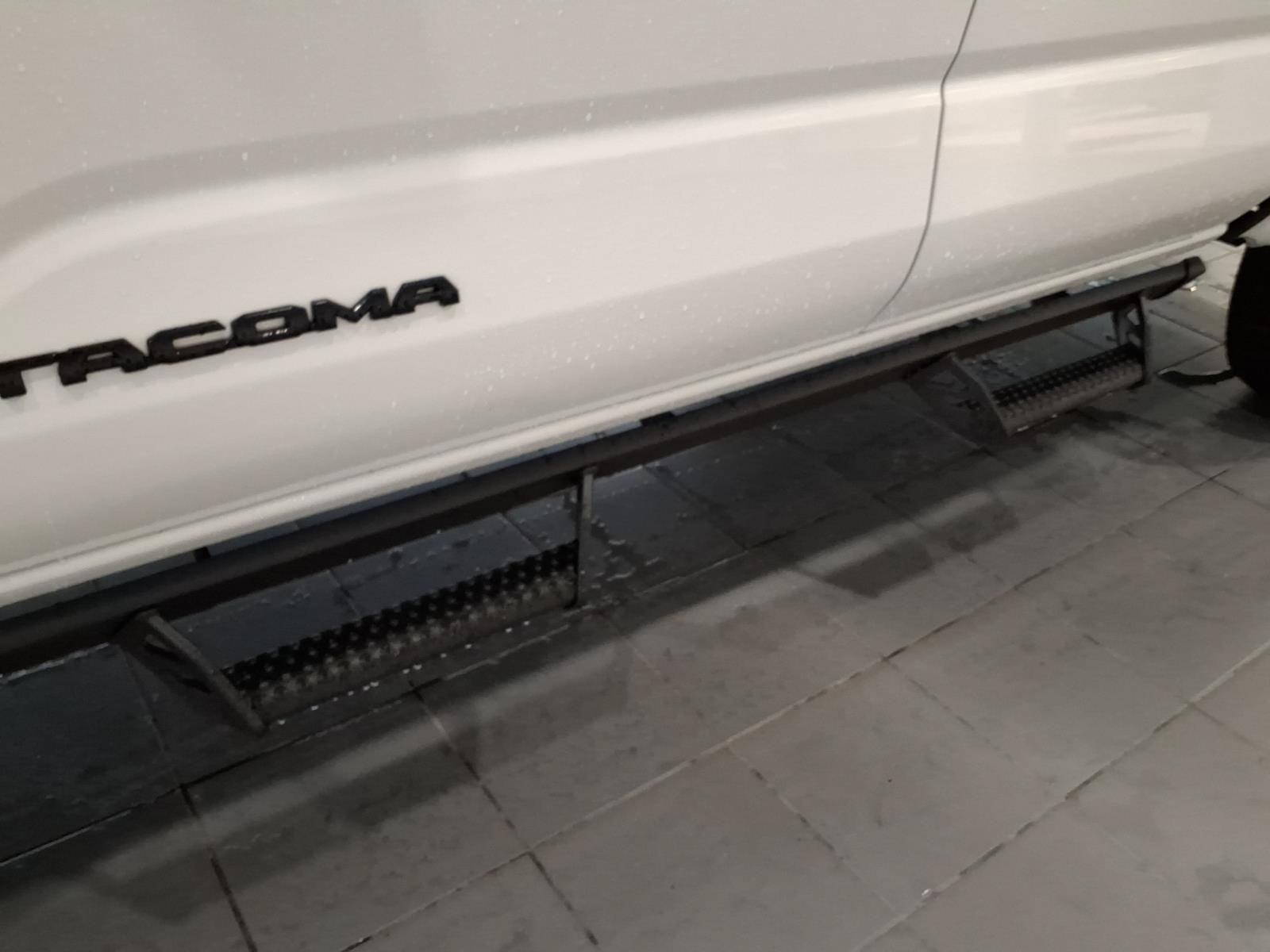 Used 2024 Toyota Tacoma TRD Off-Road w/ TRD Off Road Upgrade Package AWD/4WD image 10