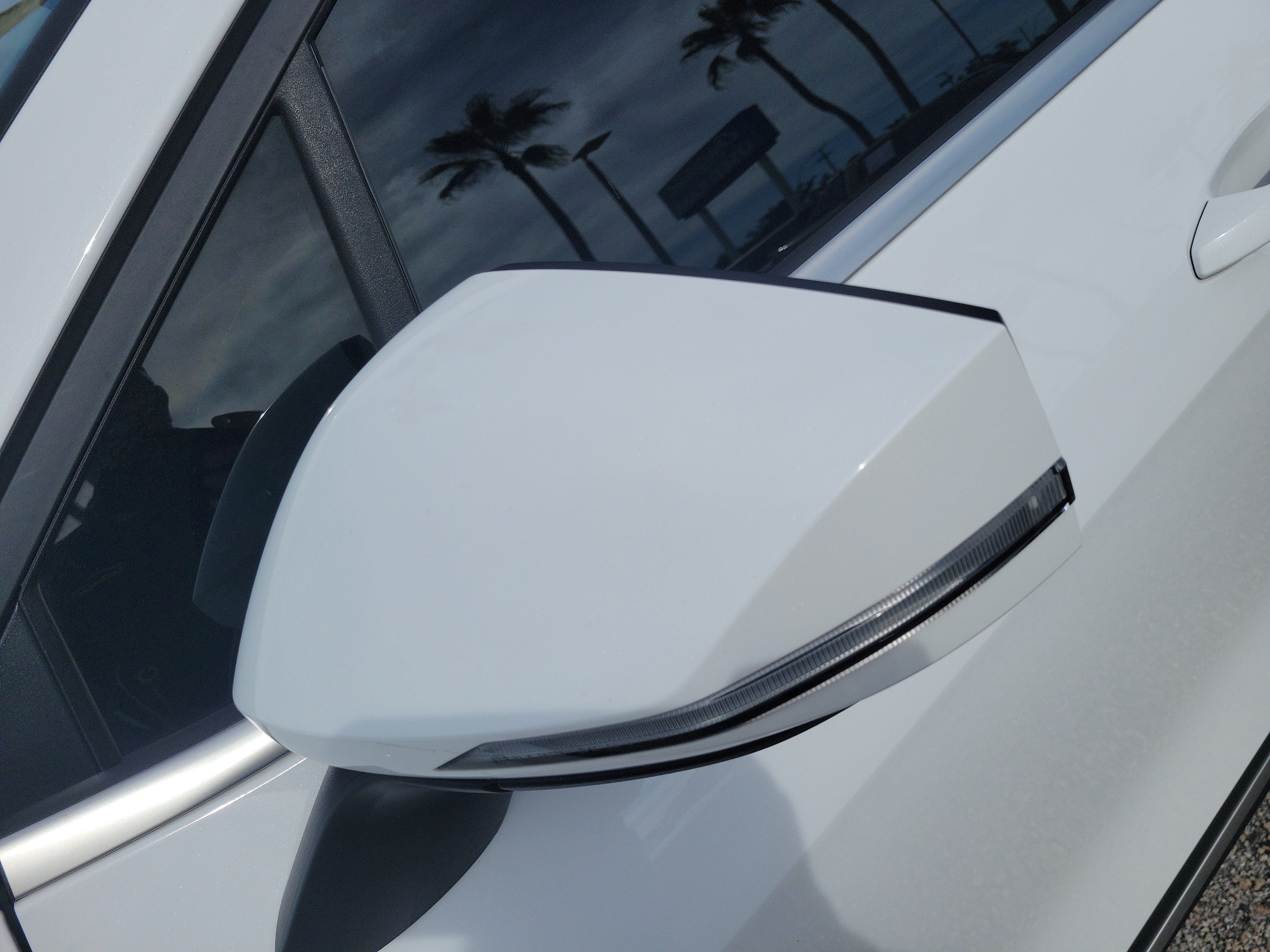 Used 2025 Kia Sportage EX w/ Premium Package FWD image 12