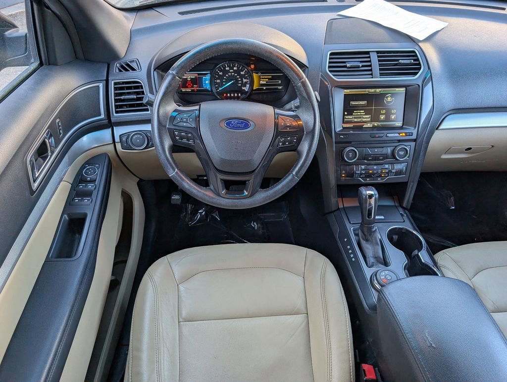 Used 2016 Ford Explorer XLT w/ Equipment Group 202A image 20