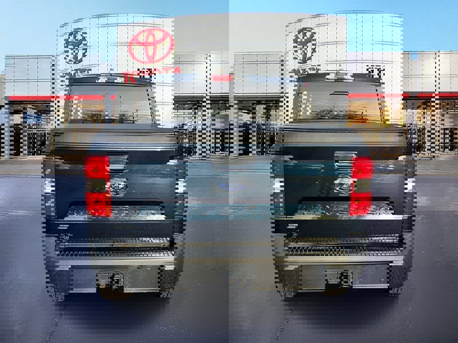 Used 2023 Ford Maverick Lariat w/ Lariat Luxury Package image 8