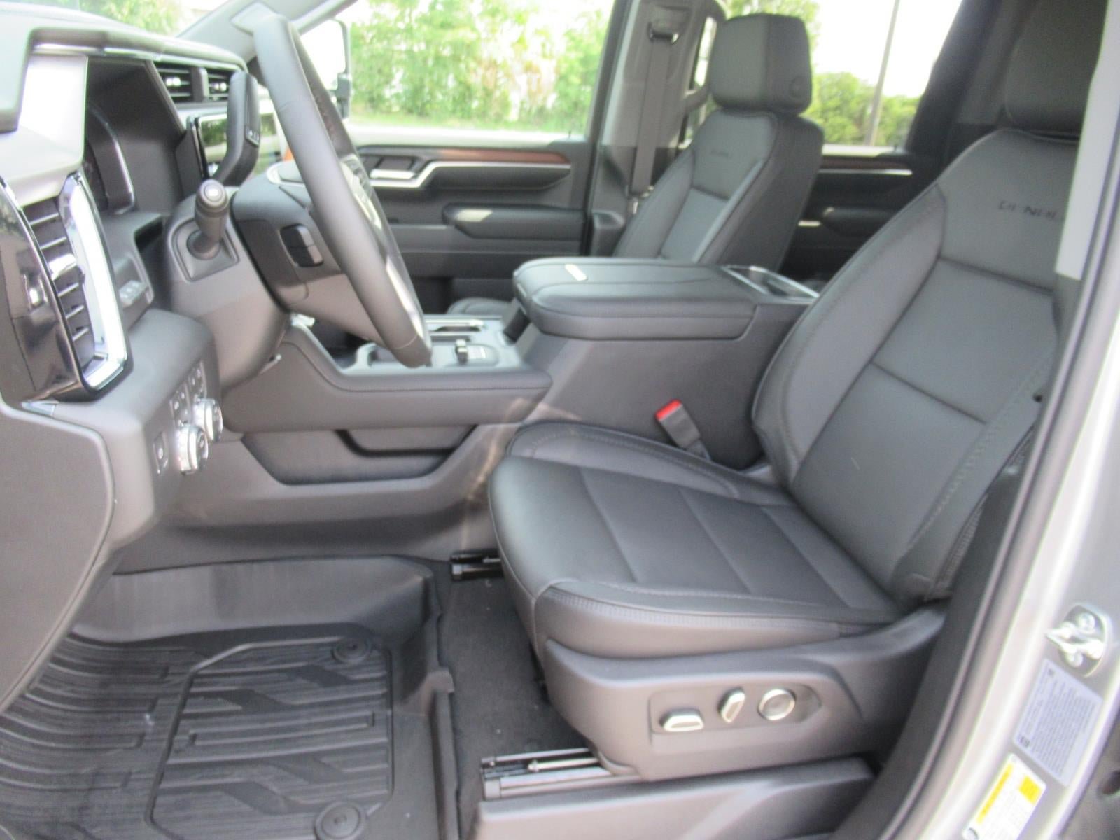 New 2026 GMC Sierra 2500 Denali w/ Denali Reserve Package AWD/4WD image 19