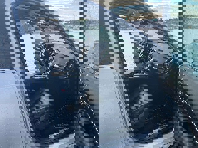 Used 2019 Volvo XC90 T5 Momentum w/ Protection Package image 12