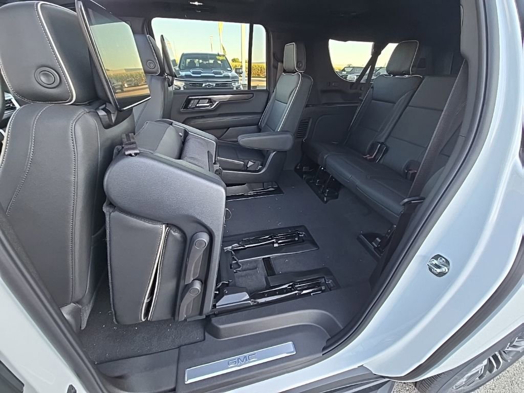 New 2026 GMC Yukon XL Elevation w/ Elevation Premium Package image 39