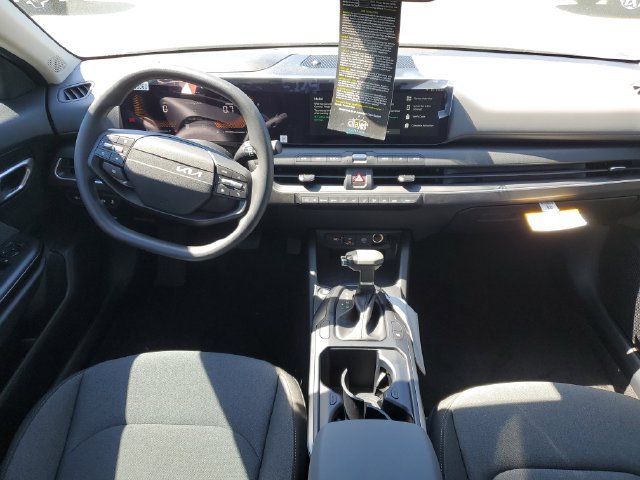 New 2026 Kia K4 FWD image 16