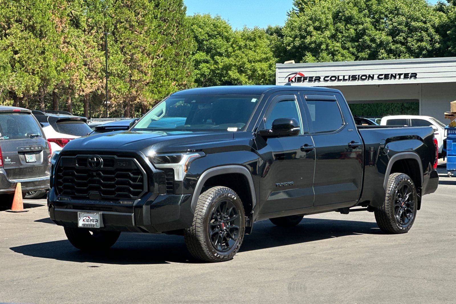 Used 2024 Toyota Tundra Limited w/ TRD Off-Road Package AWD/4WD image 8