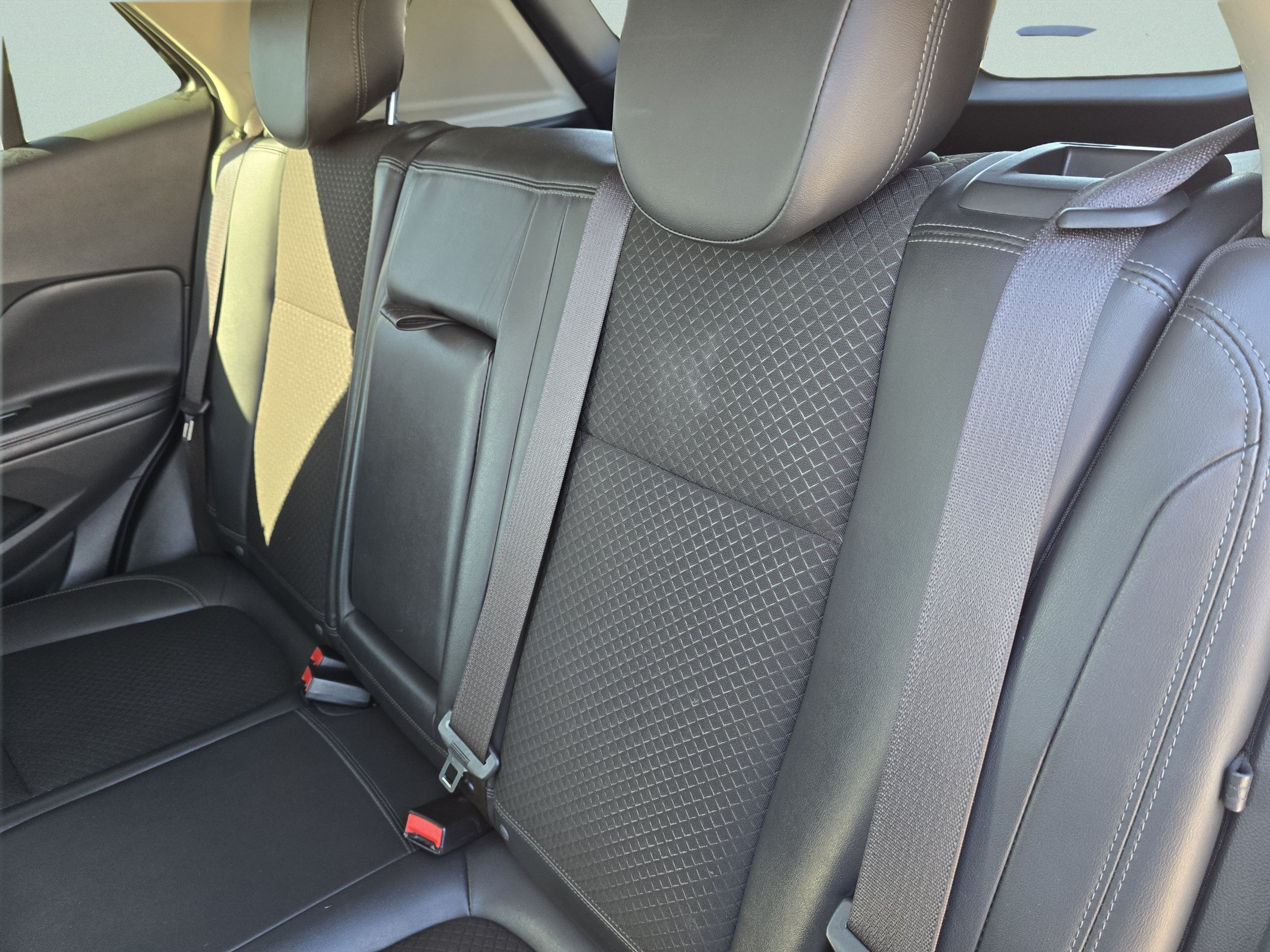 Used 2018 Buick Encore Preferred FWD image 5