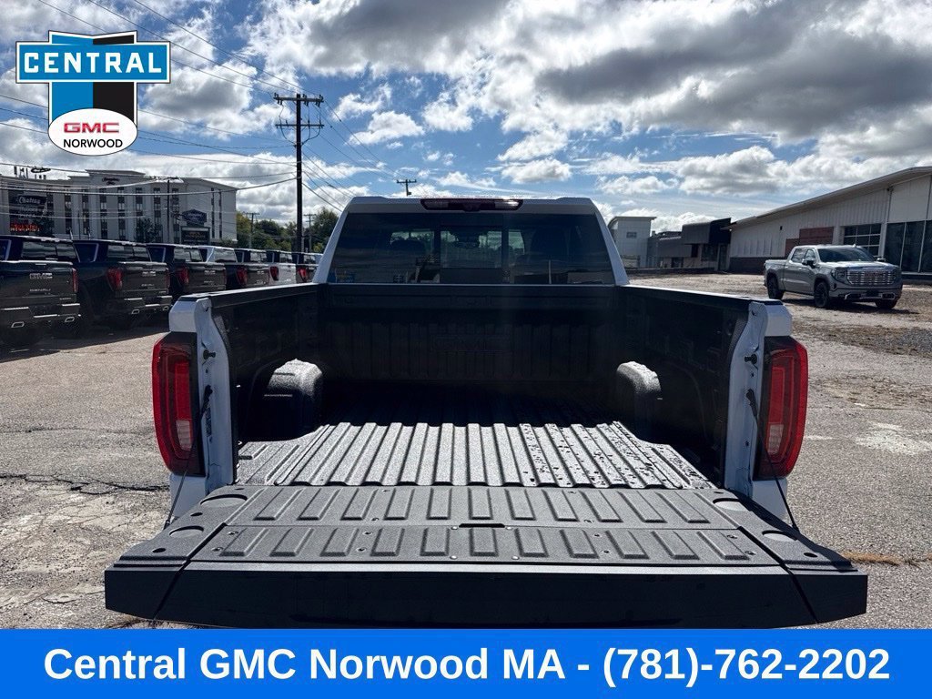 New 2026 GMC Sierra 1500 Denali w/ Technology Package AWD/4WD image 11