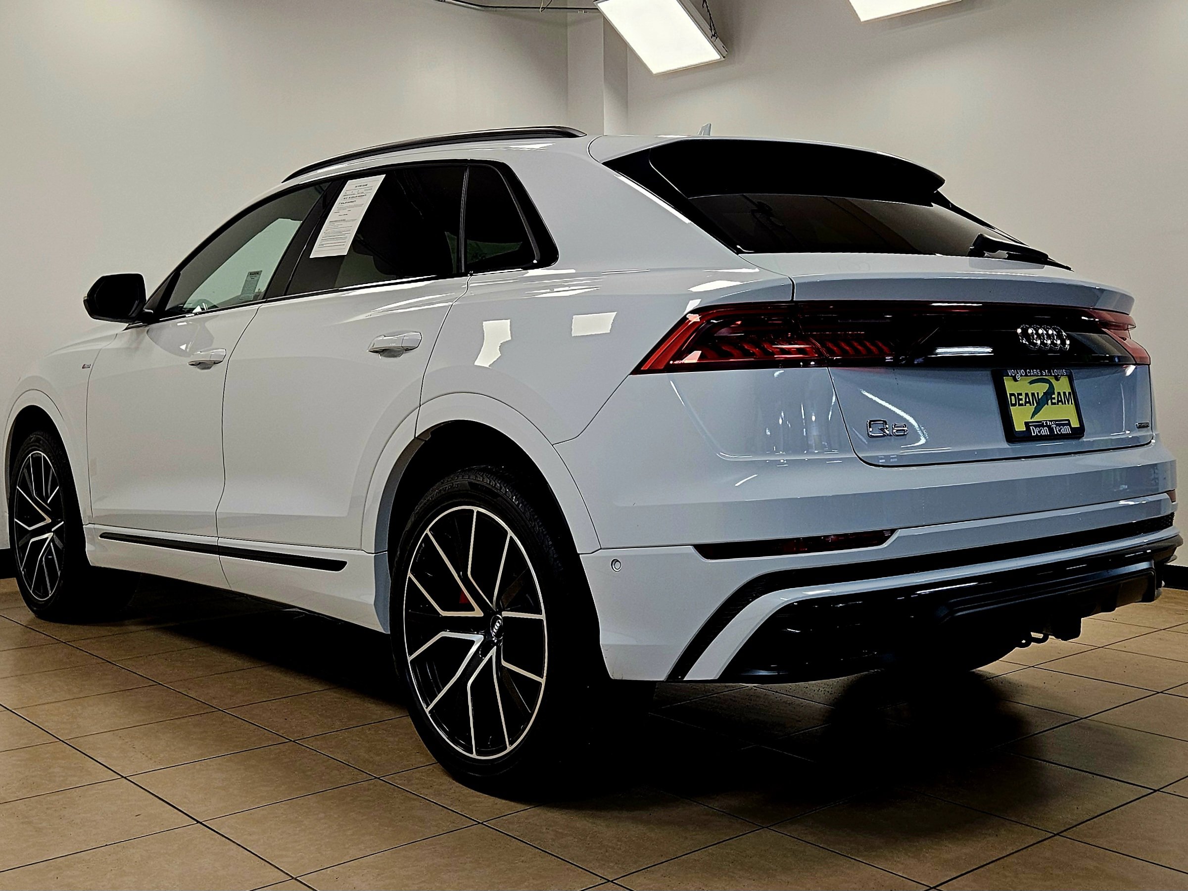 Used 2019 Audi Q8 Premium Plus image 5