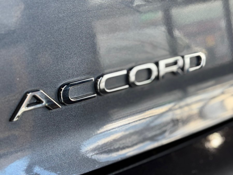 Used 2023 Honda Accord EX image 31