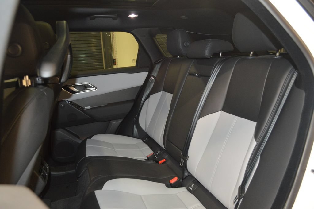 Used 2026 Land Rover Range Rover Velar S AWD/4WD image 34