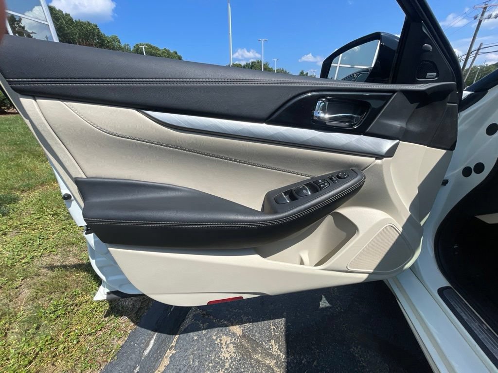 Used 2018 Nissan Maxima 3.5 SL FWD image 9