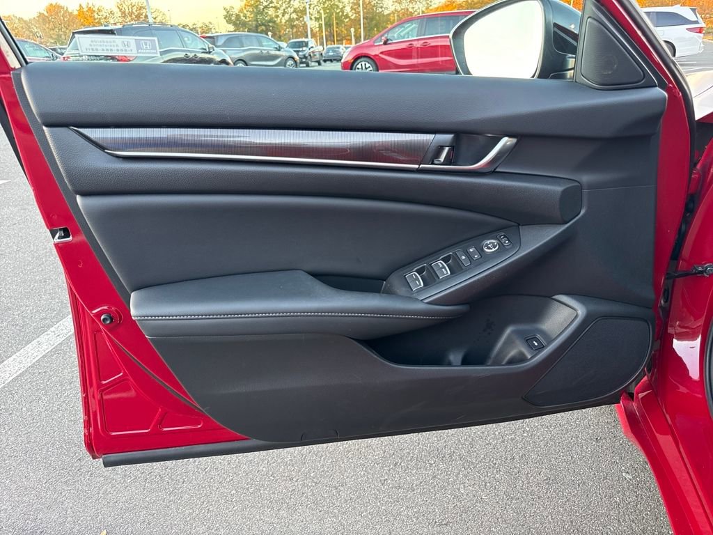 Used 2022 Honda Accord Sport image 14
