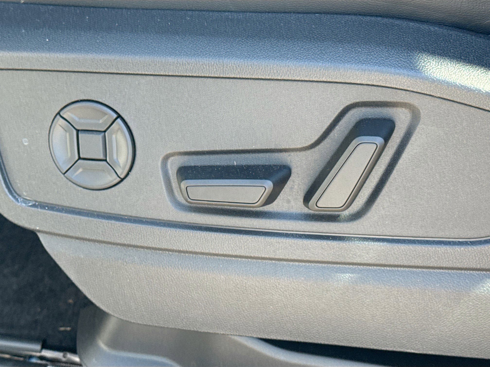 New 2025 Audi Q5 Premium Plus image 24