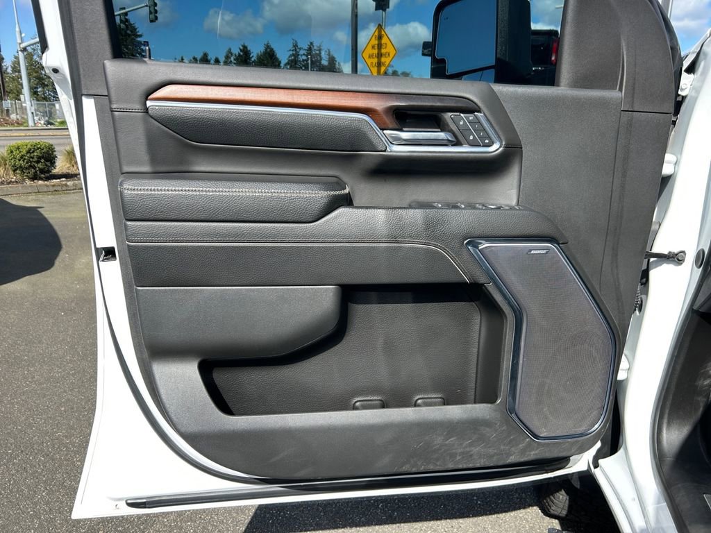 Used 2024 GMC Sierra 3500 Denali w/ Denali Reserve Package AWD/4WD image 22