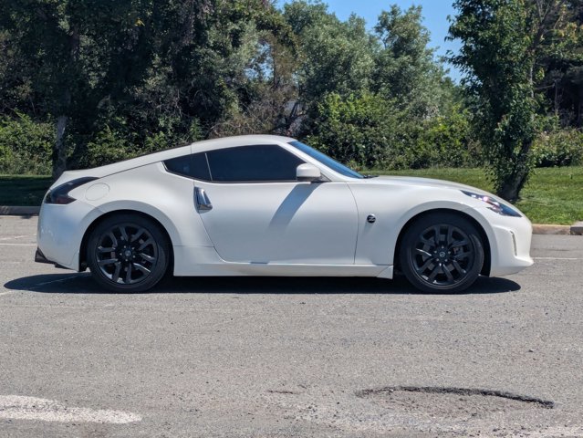 Used 2020 Nissan 370Z Coupe RWD video 4