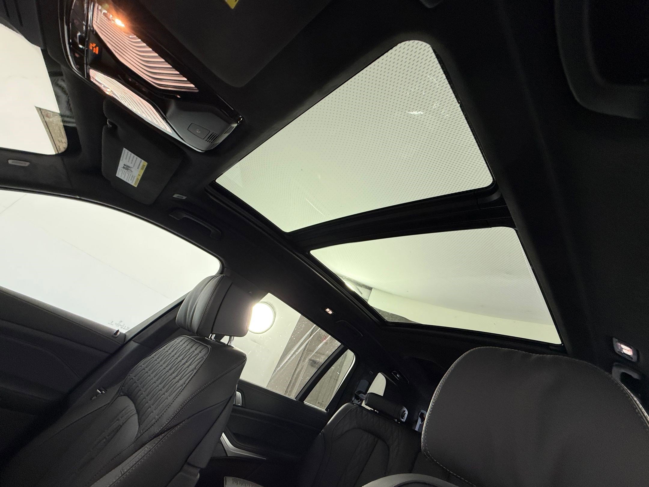 New 2026 BMW X7 M60i image 14