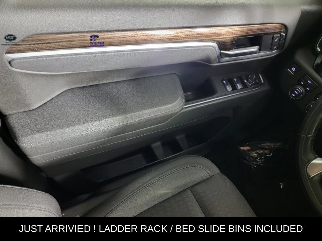 Used 2025 Chevrolet Silverado 1500 RST w/ Redline Edition AWD/4WD image 31