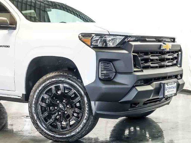 New 2026 Chevrolet Colorado W/T w/ WT Custom Package AWD/4WD image 3