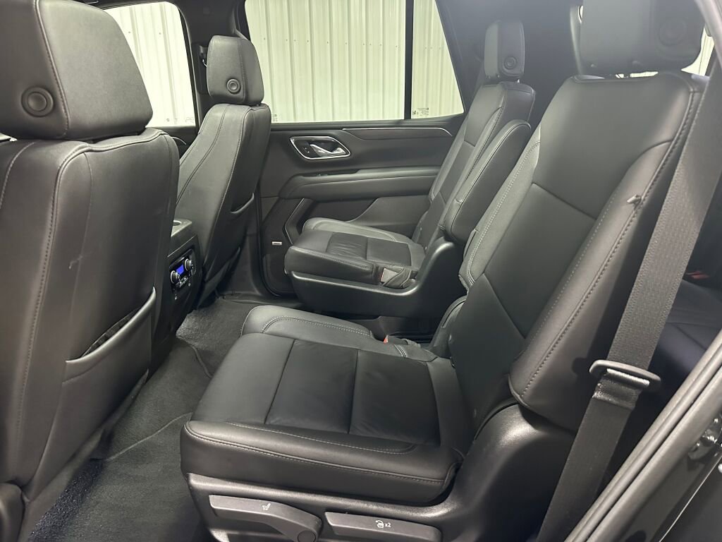 Used 2023 Chevrolet Tahoe Z71 w/ Luxury Package AWD/4WD image 10