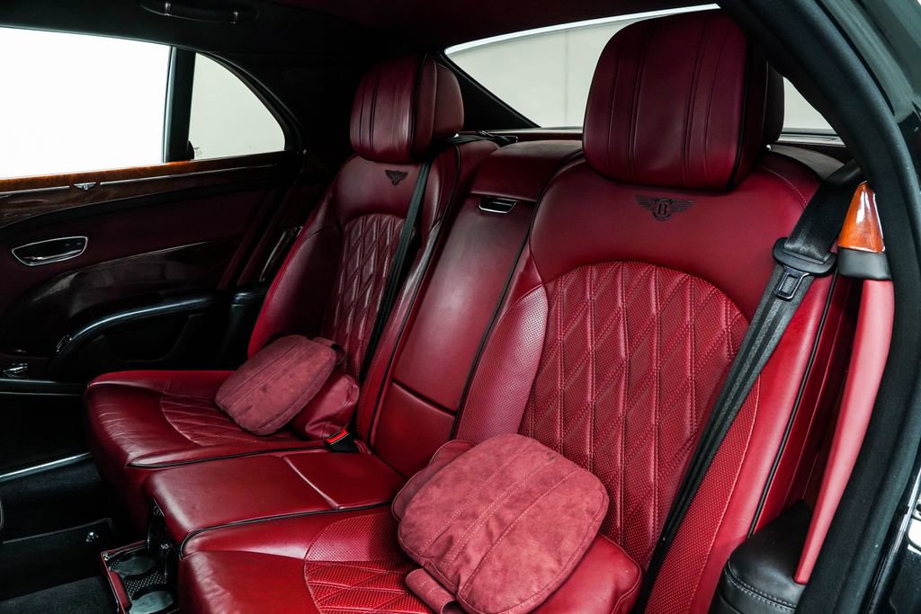 Used 2018 Bentley Mulsanne RWD image 17