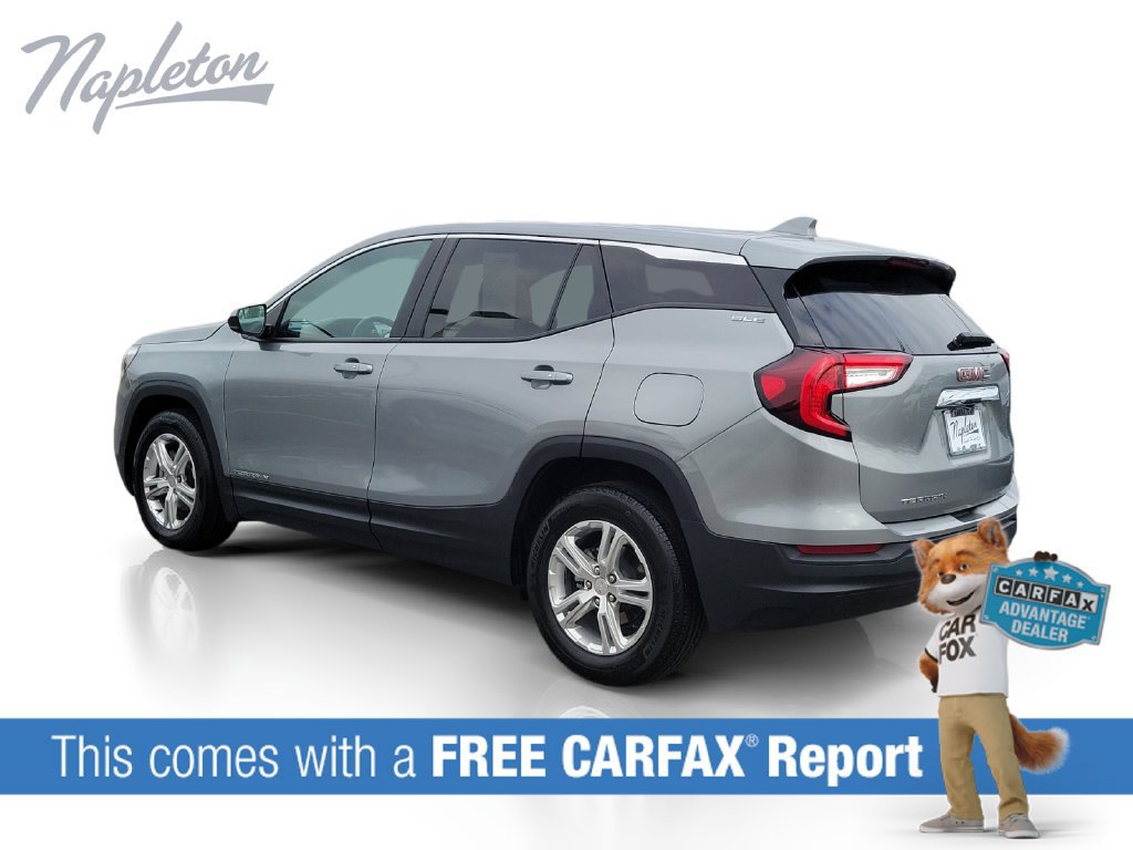 Used 2024 GMC Terrain SLE FWD image 3