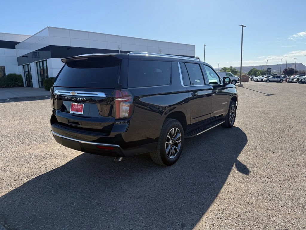 Used 2023 Chevrolet Suburban LS w/ Driver Alert Package AWD/4WD image 5
