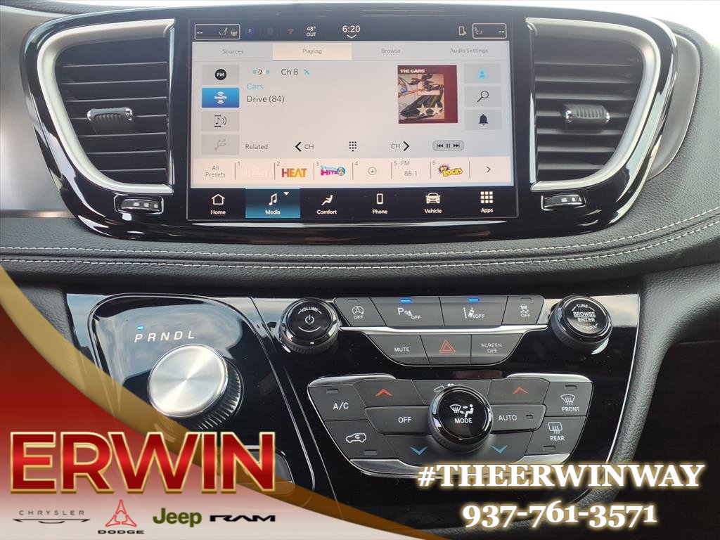 New 2026 Chrysler Pacifica Select w/ S Appearance Package image 14