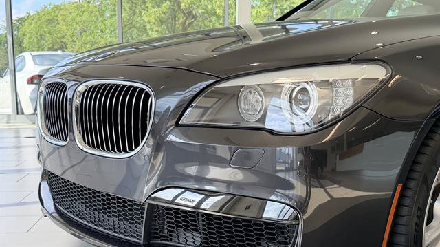Used 2012 BMW 750i RWD image 12