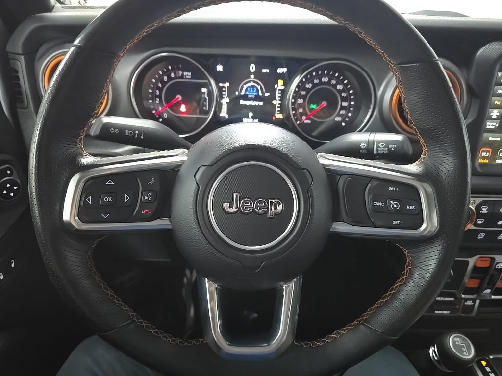 Used 2022 Jeep Gladiator Mojave w/ Cold Weather Group AWD/4WD image 21