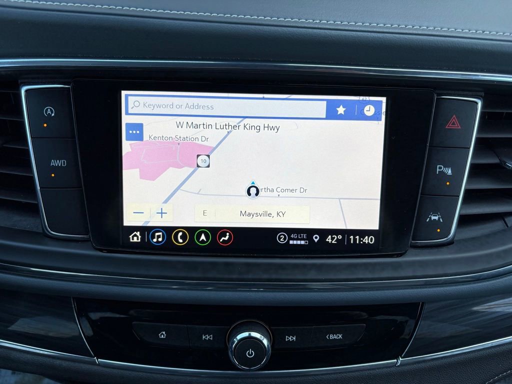 Used 2024 Buick Enclave Premium image 39