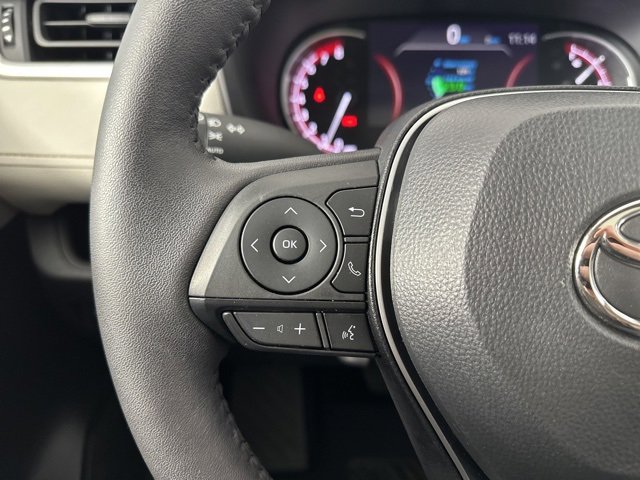 Used 2023 Toyota RAV4 XLE image 15