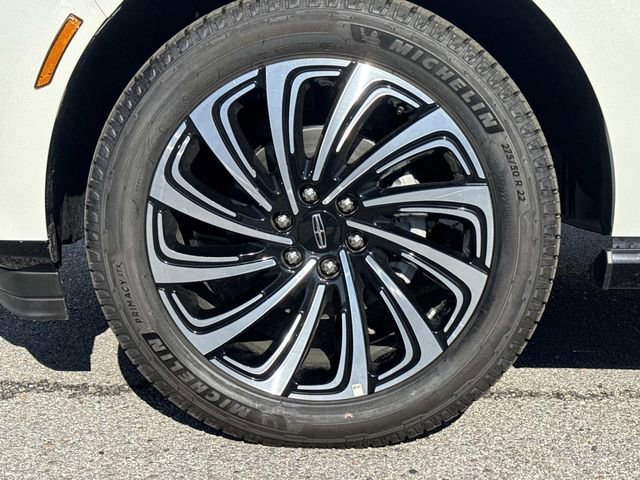 New 2025 Lincoln Navigator L Black Label image 7