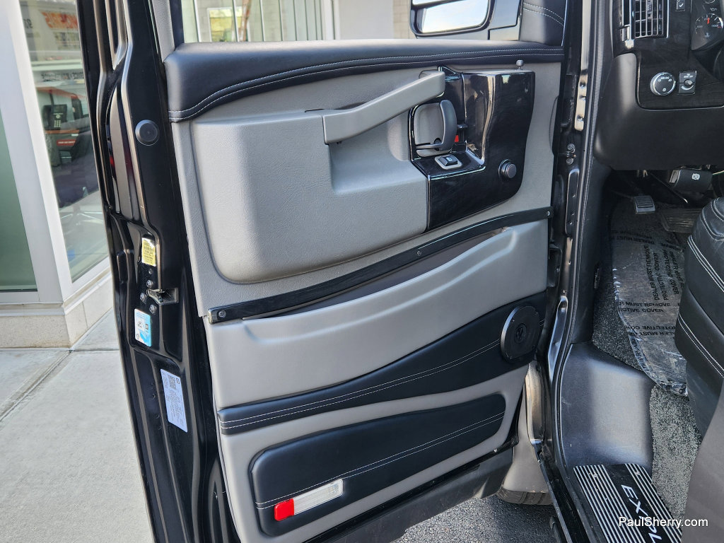 Used 2021 Chevrolet Express 2500 LS w/ Enhanced Convenience Package image 38