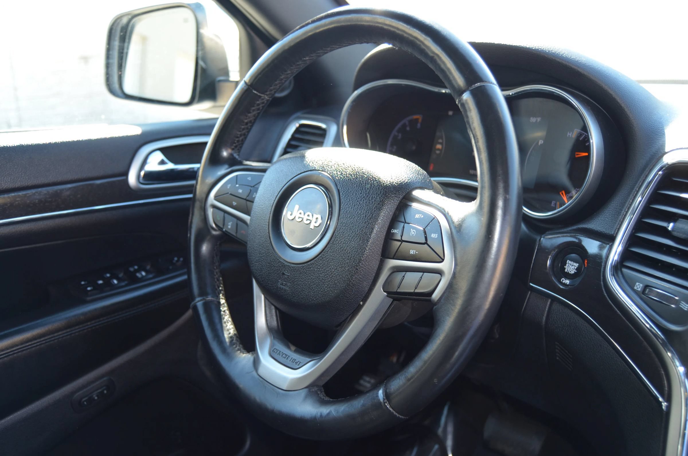 Used 2018 Jeep Grand Cherokee Limited RWD image 19