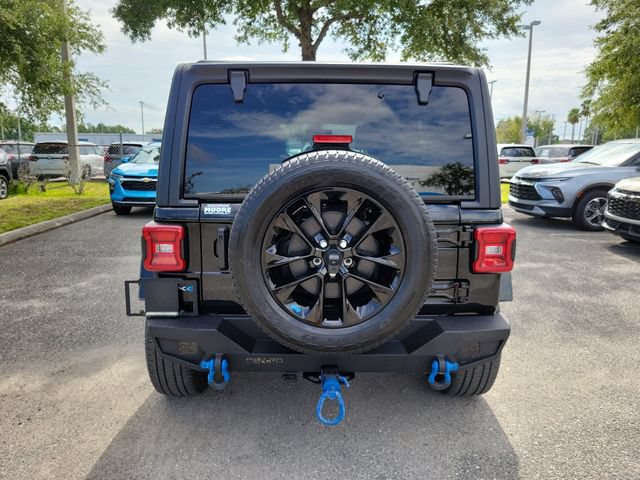 Used 2022 Jeep Wrangler Unlimited Sahara AWD/4WD image 9