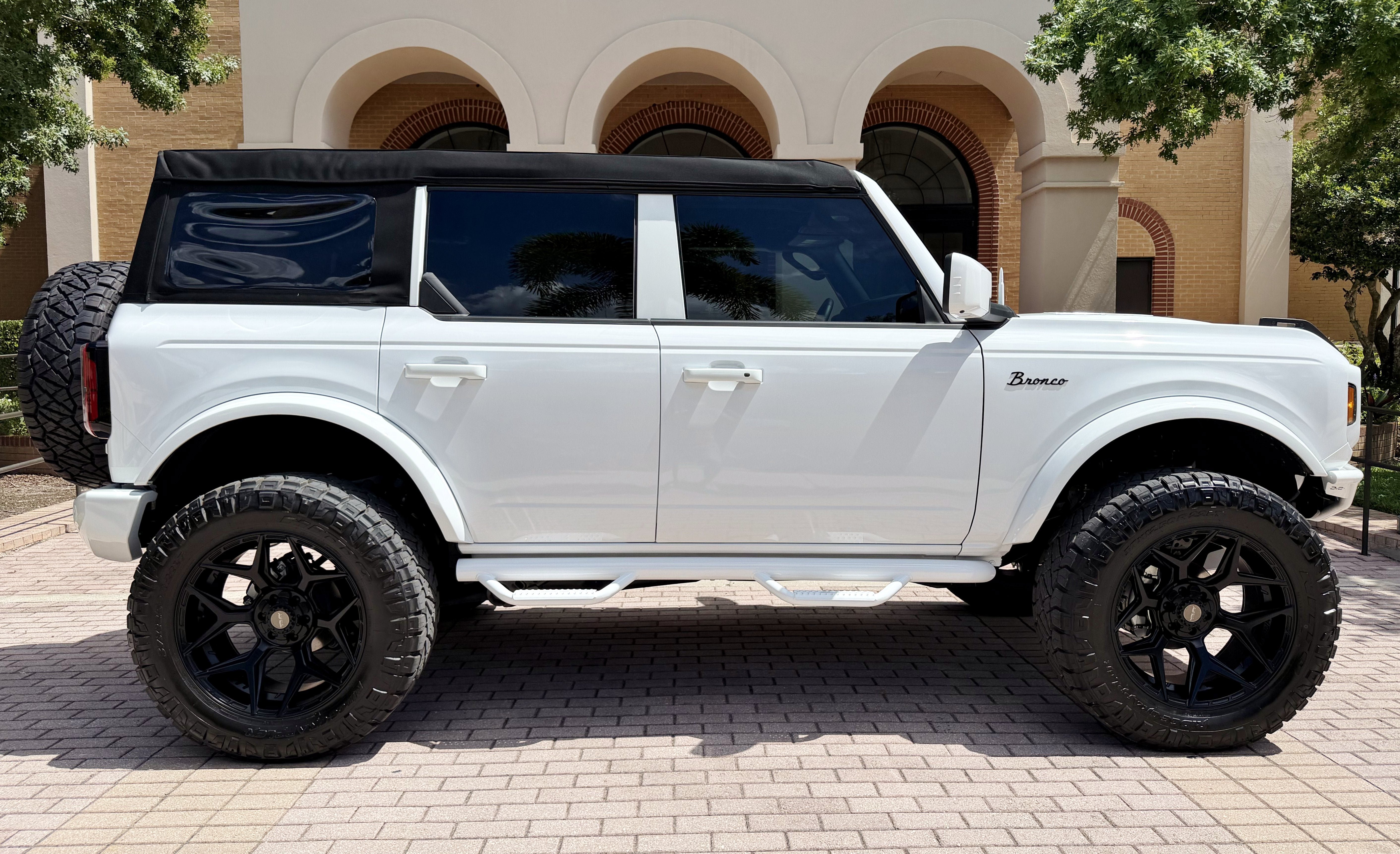 Used 2026 Ford Bronco Outer Banks AWD/4WD image 9