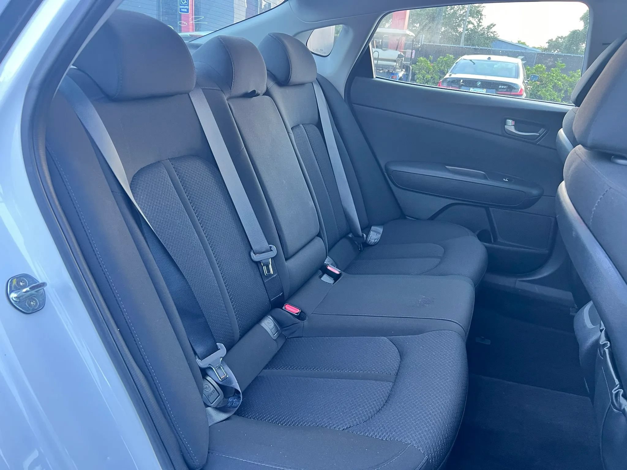 Used 2018 Kia Optima LX w/ 17" Alloy Wheels Package FWD image 15
