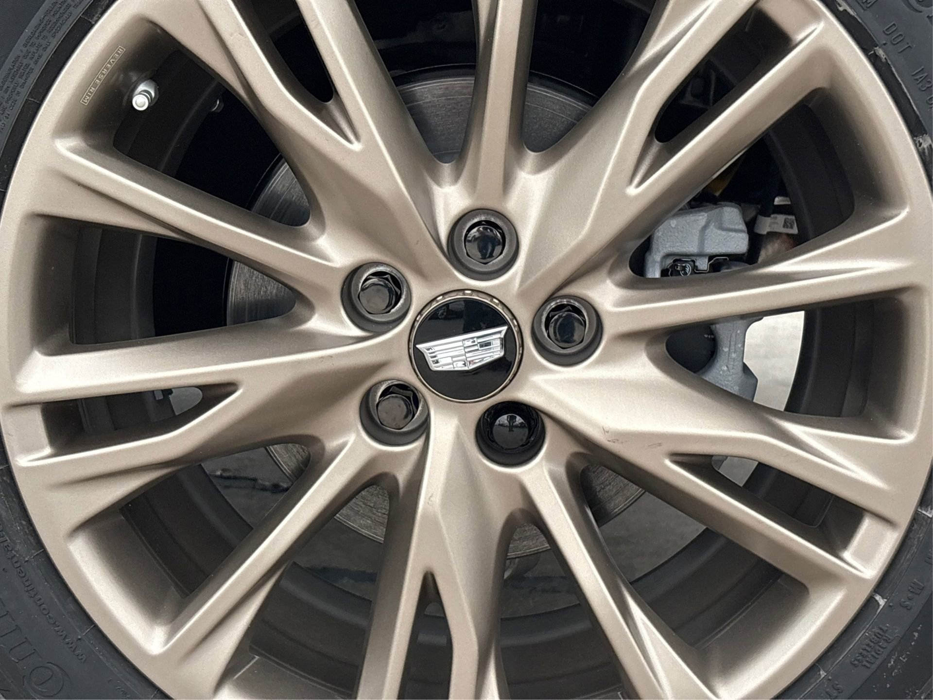 New 2025 Cadillac XT4 Sport w/ LPO, Bronce Accent Package image 13