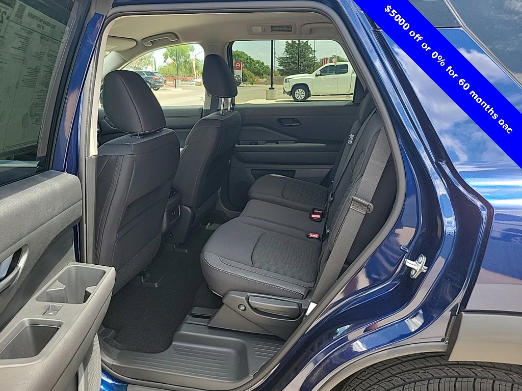 New 2025 Nissan Pathfinder SV w/ Black Appearance Package image 12