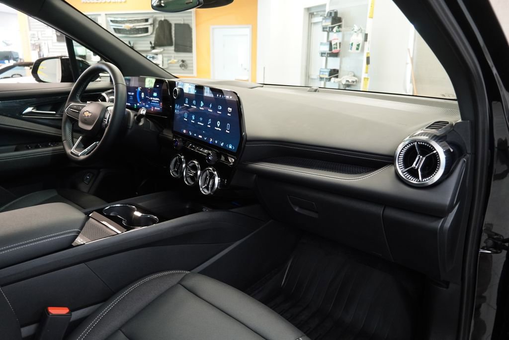New 2025 Chevrolet Blazer EV LT AWD/4WD image 34