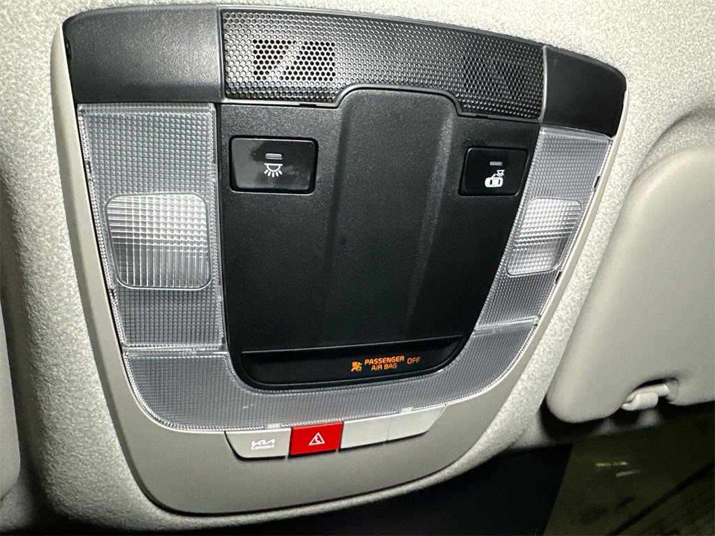 Certified 2023 Kia Niro Wind w/ Wind Preserve Package image 28