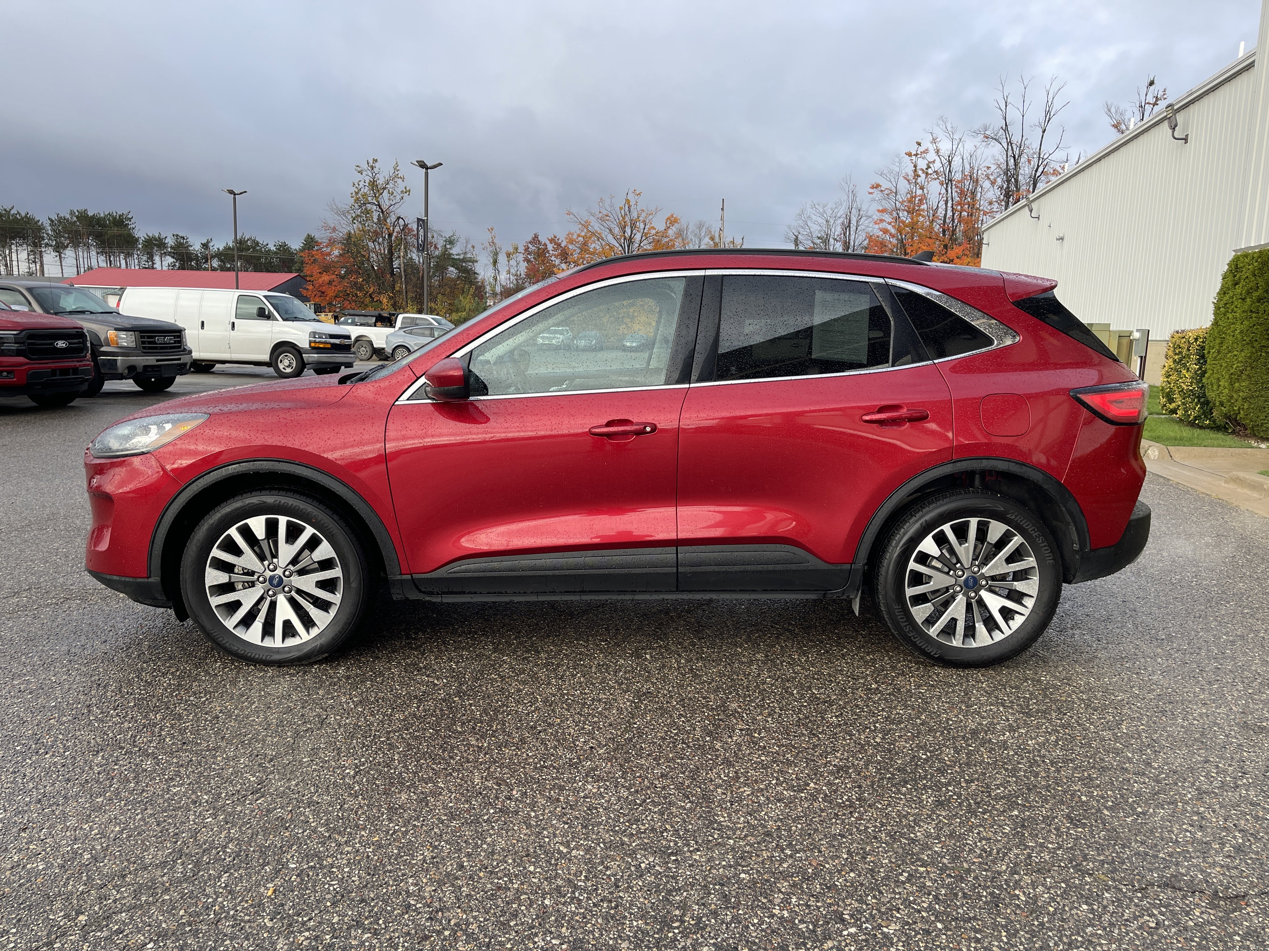 Certified 2022 Ford Escape Titanium image 7