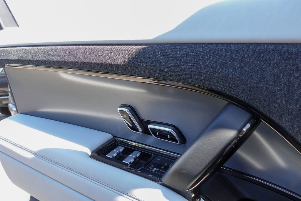 Used 2023 Land Rover Range Rover Sport SE image 15