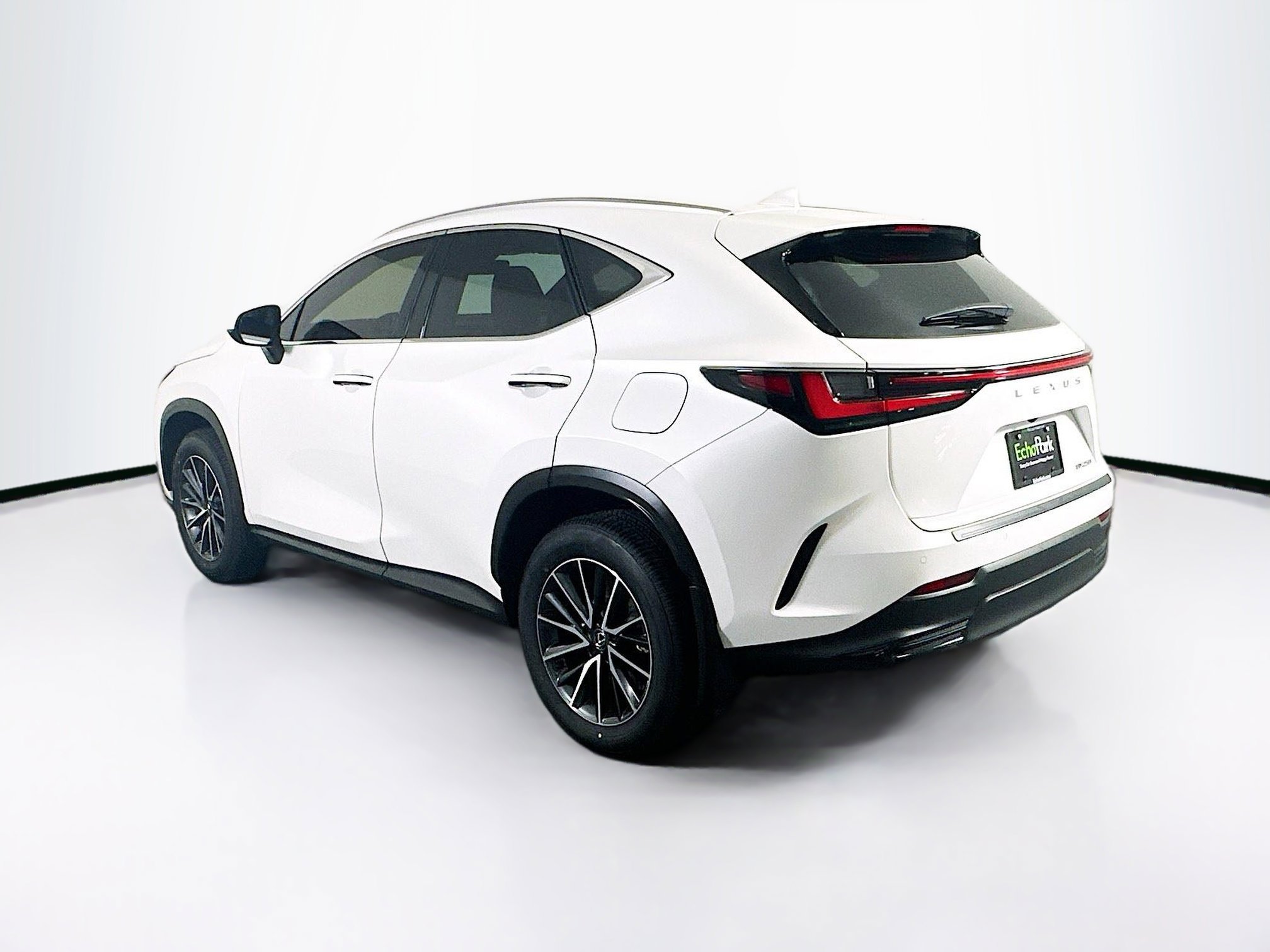 Used 2025 Lexus NX 250 FWD w/ Premium Package image 5