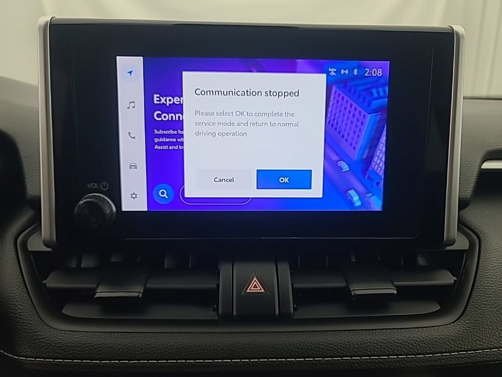 Used 2025 Toyota RAV4 XLE AWD/4WD image 32